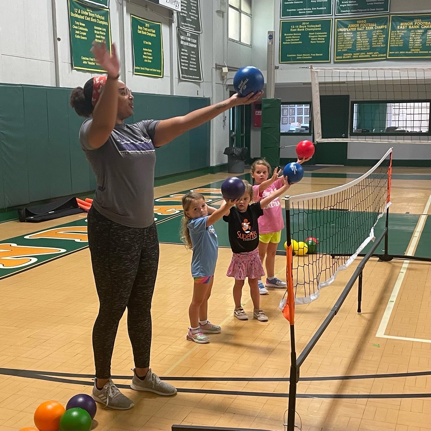 SuperTots Volleyball at Lakeshore